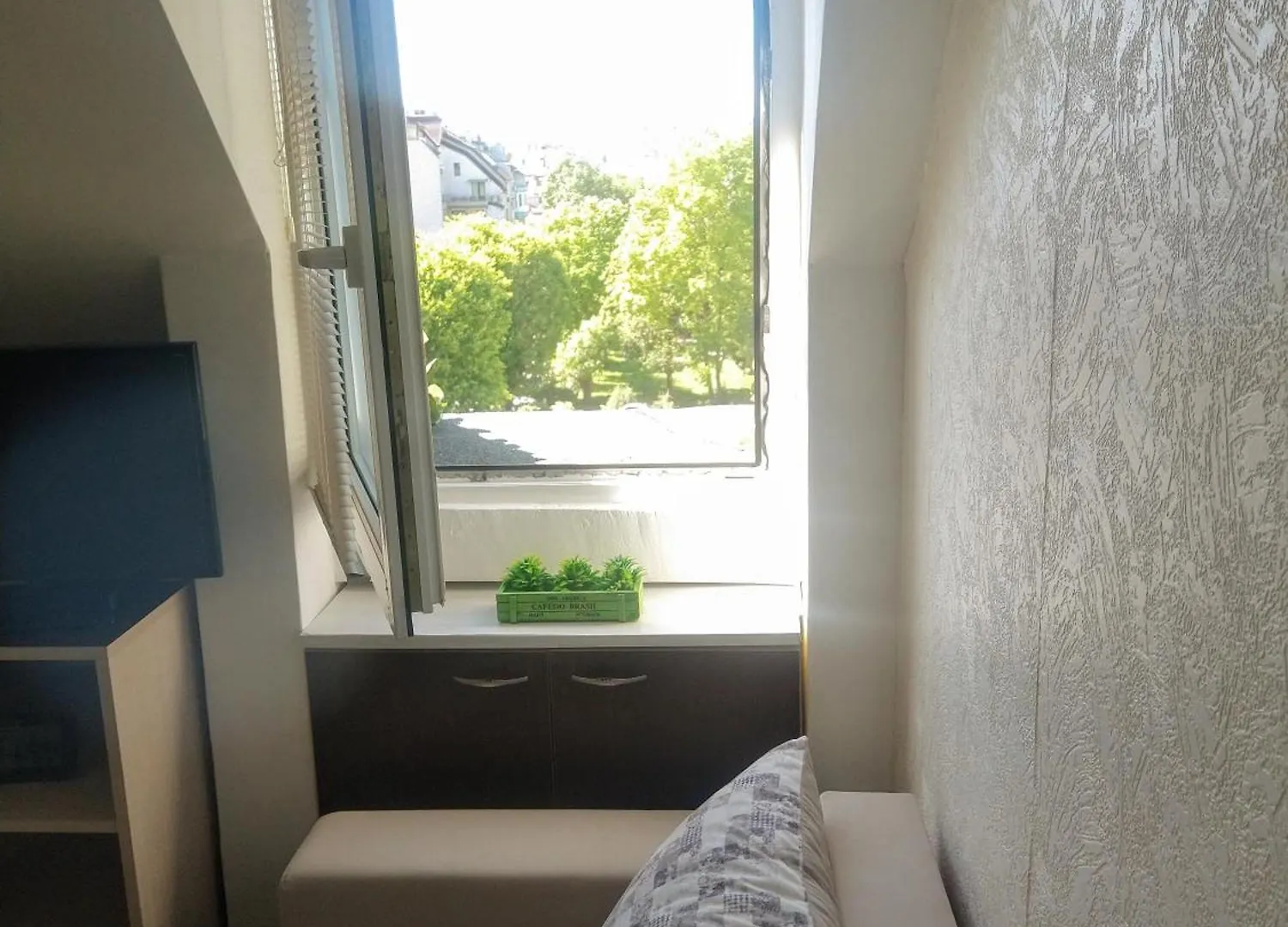 Cozy 2 Bedroom Apartment With Terrace Near The Beach And Park Warna
