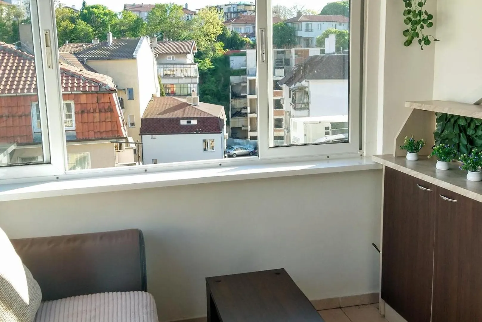 Cozy 2 Bedroom Apartment With Terrace Near The Beach And Park Warna