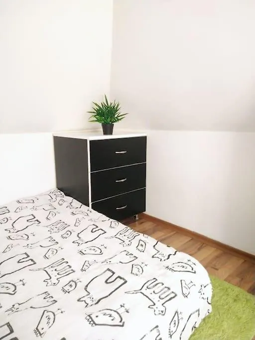 Cozy 2 Bedroom Apartment With Terrace Near The Beach And Park Warna